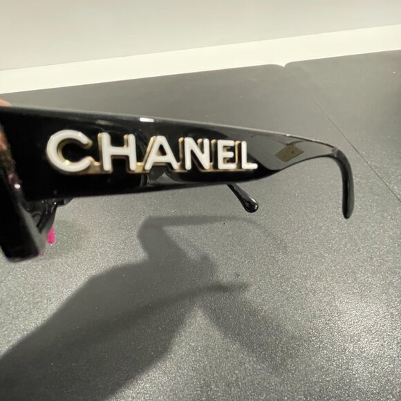 Chanel CC Sunglasses Black with White (JB1265) main image 6